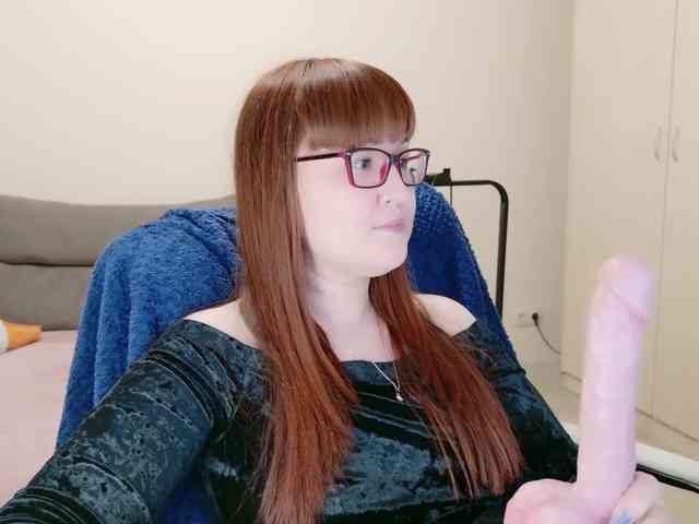 QueenFoxyLiza webcam