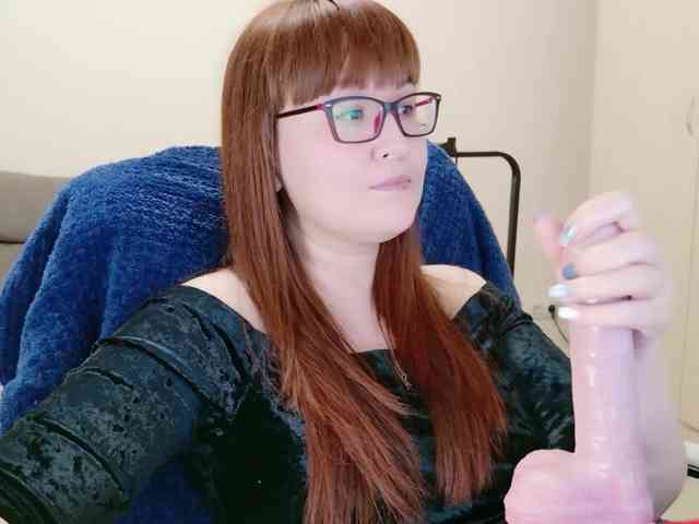 QueenFoxyLiza webcam