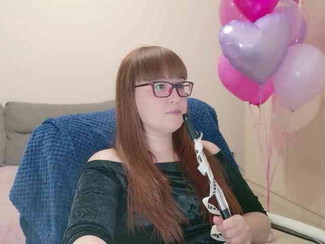 QueenFoxyLiza webcam