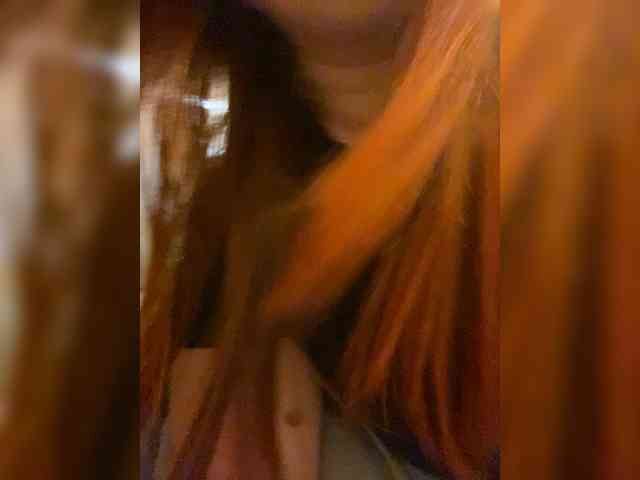QueenFoxyLisa webcam