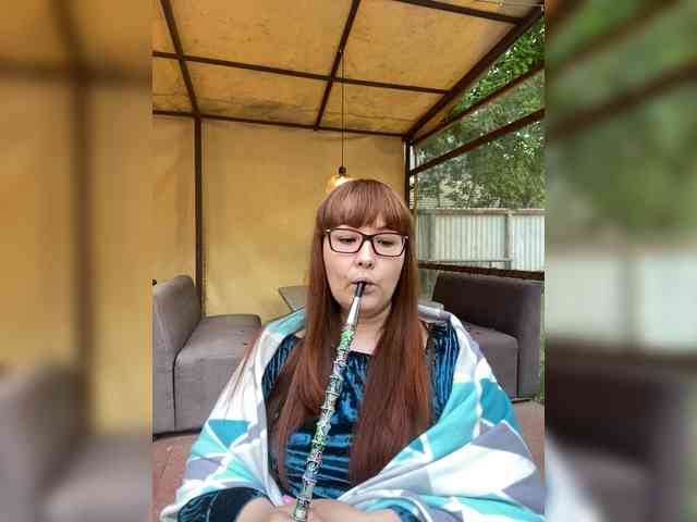 QueenFoxyLiza webcam