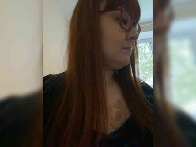QueenFoxyLisa webcam