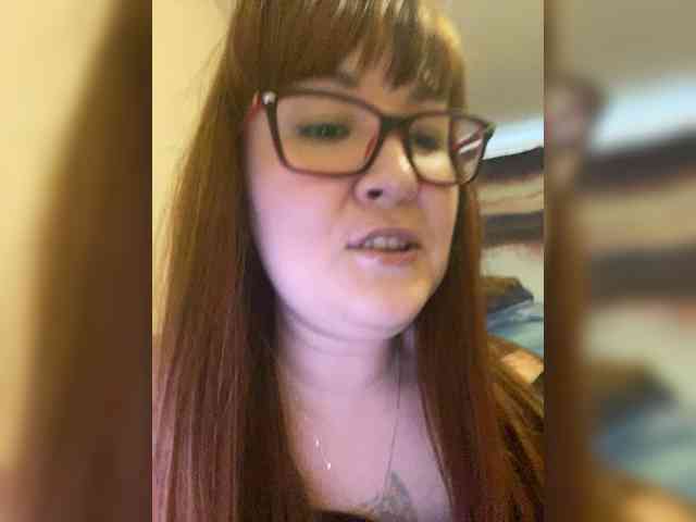 QueenFoxyLiza webcam