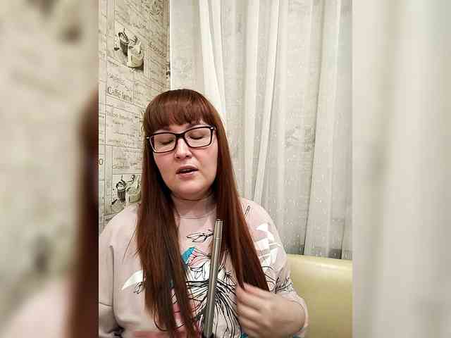 QueenFoxyLiza webcam