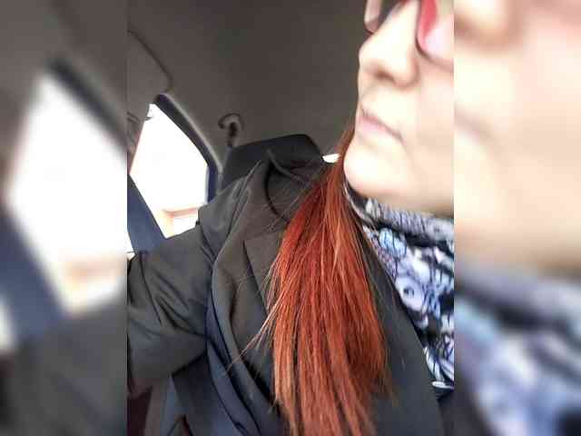 QueenFoxyLiza webcam