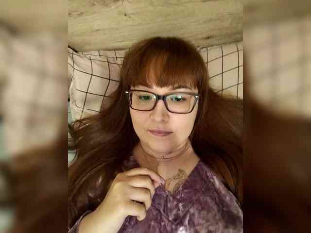 QueenFoxyLiza webcam
