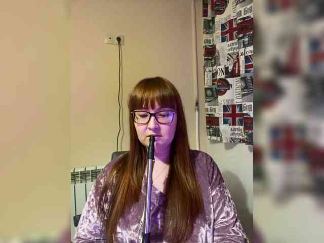 QueenFoxyLiza webcam