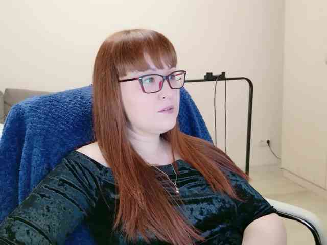 QueenFoxyLiza webcam