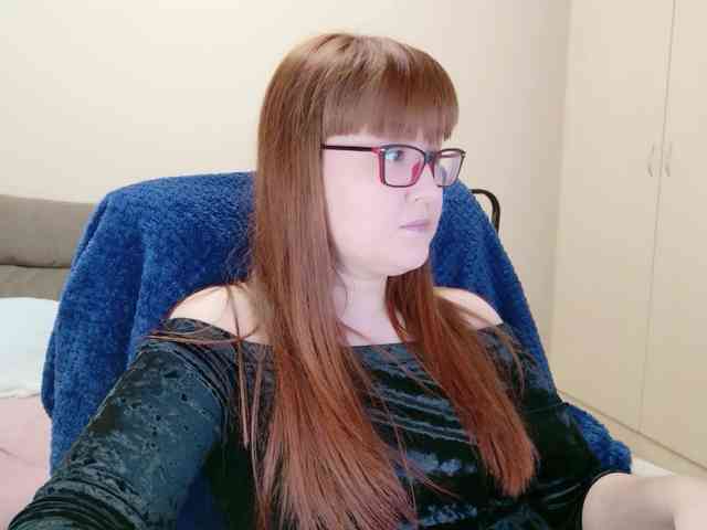 QueenFoxyLiza webcam