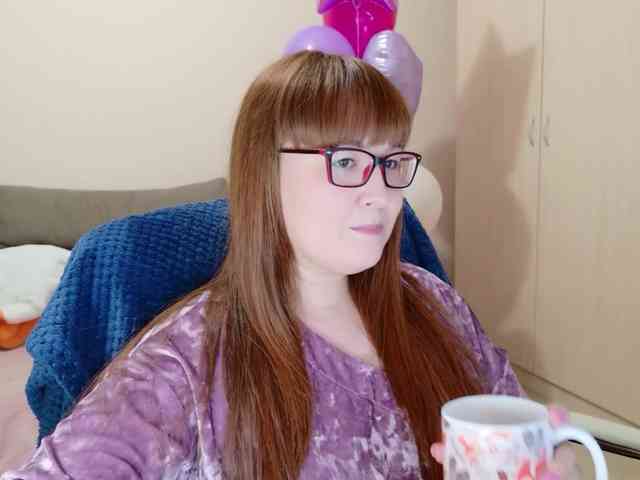 QueenFoxyLisa webcam