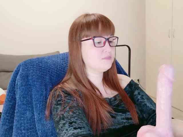 QueenFoxyLiza webcam