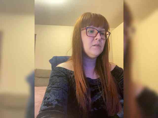 QueenFoxyLiza webcam