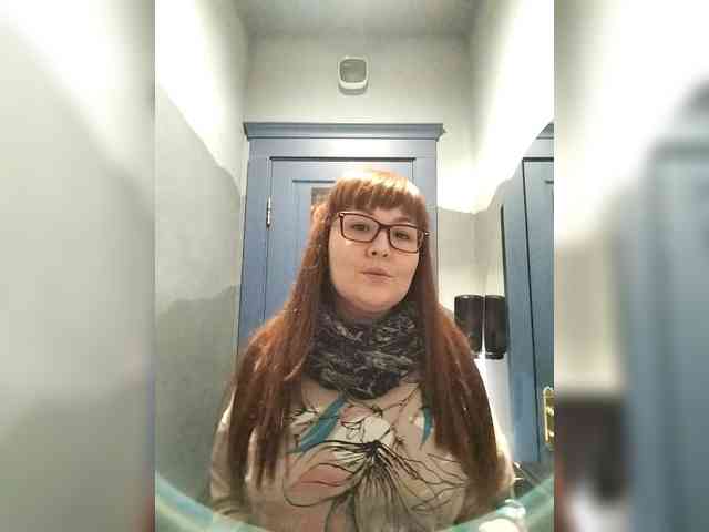 QueenFoxyLiza webcam