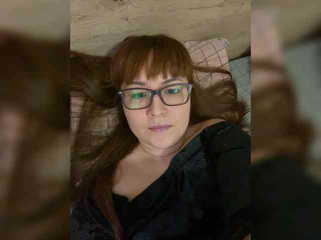 QueenFoxyLiza webcam