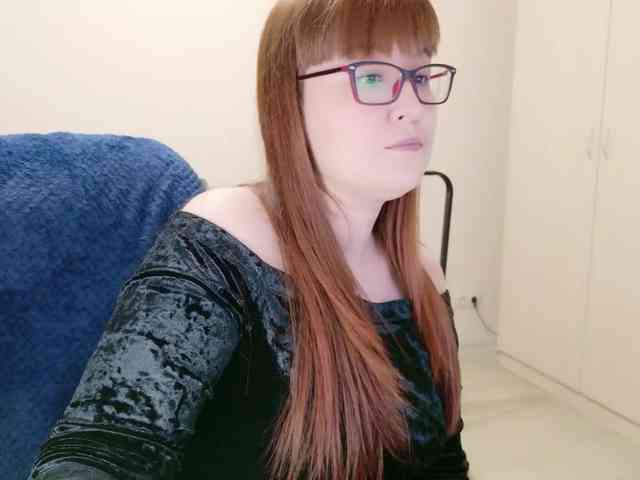 QueenFoxyLiza webcam