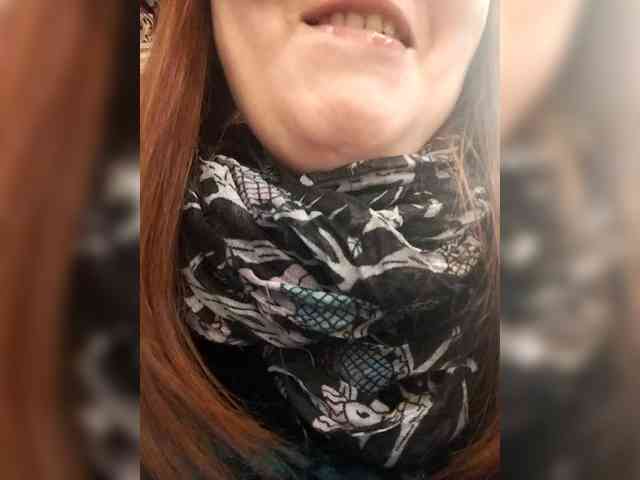 QueenFoxyLiza webcam