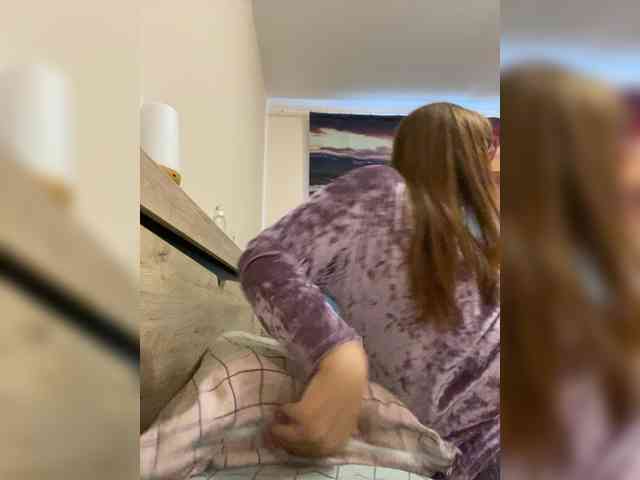 QueenFoxyLisa webcam