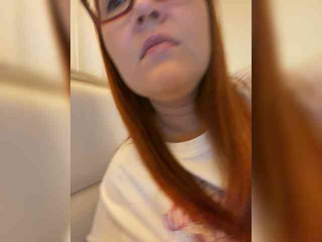 QueenFoxyLisa webcam