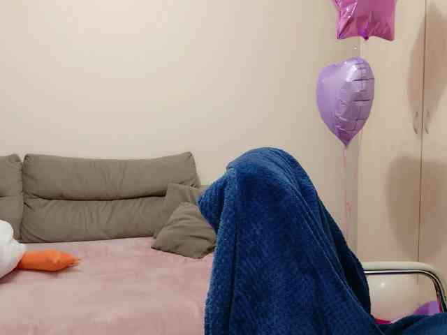 QueenFoxyLisa webcam