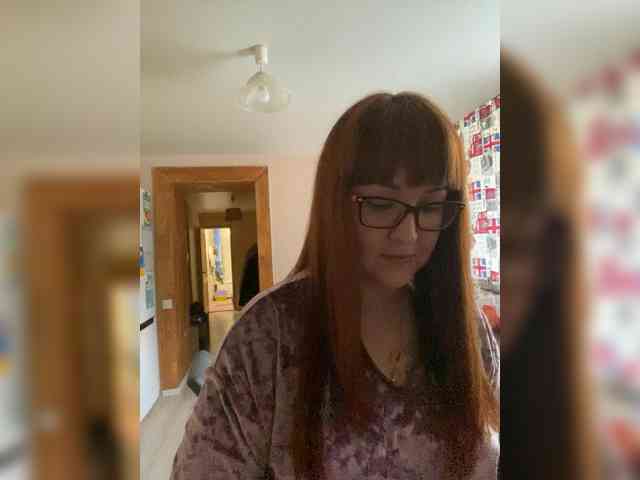 QueenFoxyLiza webcam