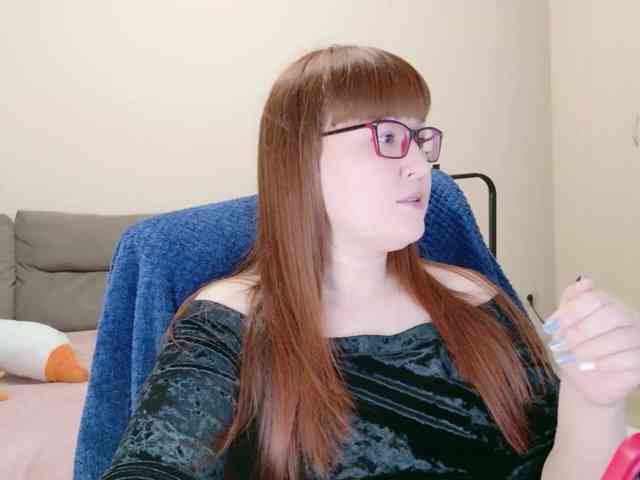 QueenFoxyLiza webcam