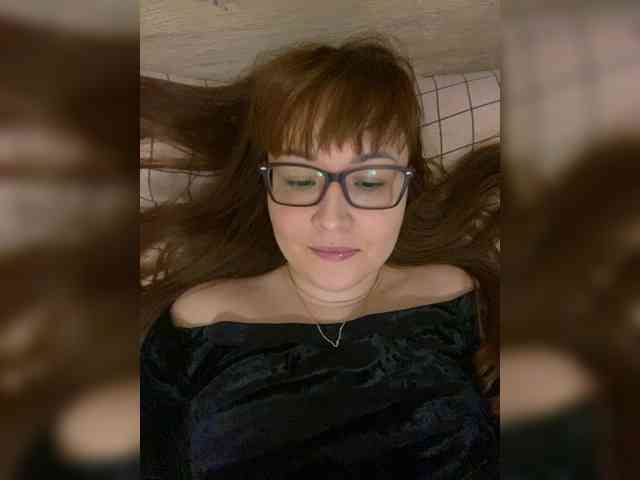 QueenFoxyLiza webcam