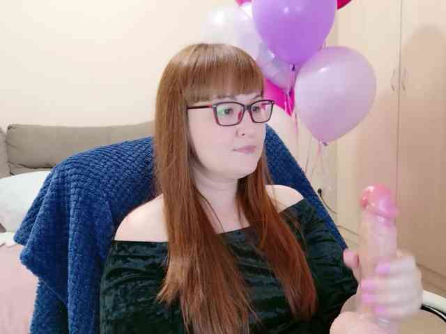 QueenFoxyLiza webcam
