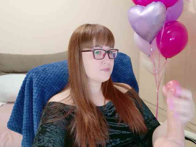 QueenFoxyLiza webcam