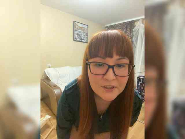 QueenFoxyLiza webcam