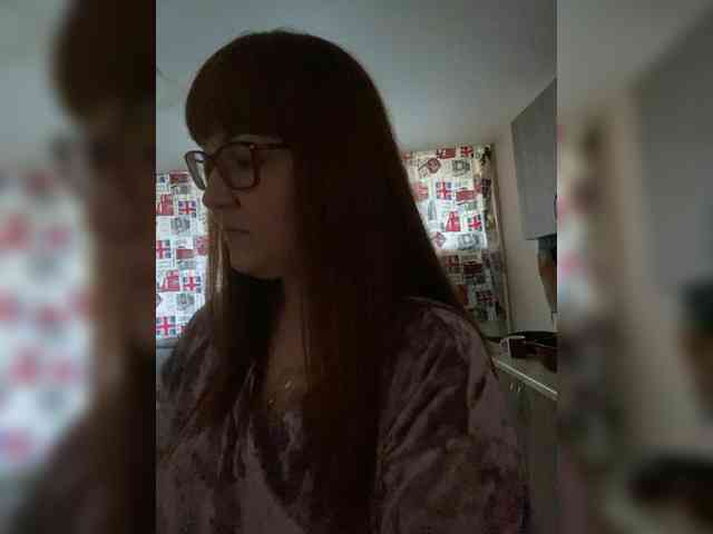 QueenFoxyLiza webcam