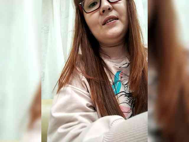 QueenFoxyLiza webcam