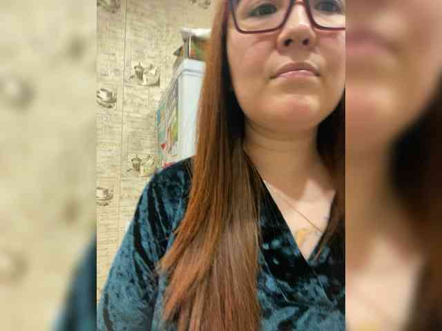 QueenFoxyLiza webcam