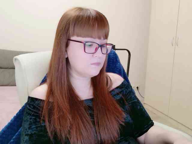 QueenFoxyLiza webcam