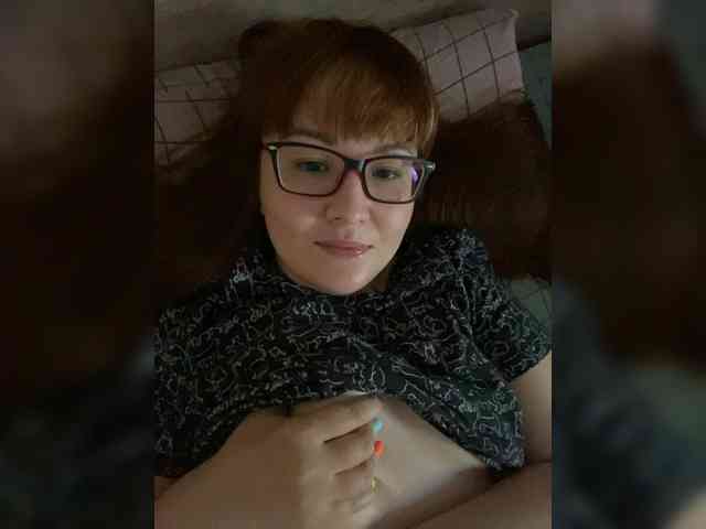 QueenFoxyLiza webcam