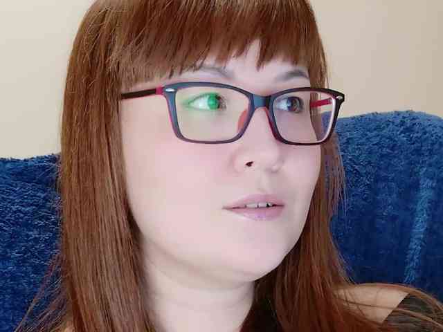 QueenFoxyLiza webcam