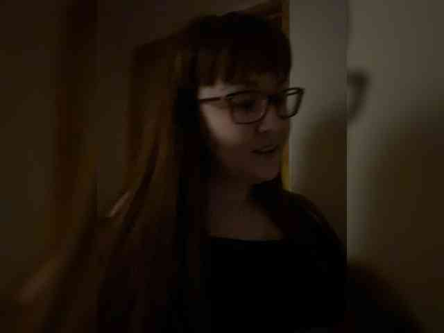 QueenFoxyLiza webcam