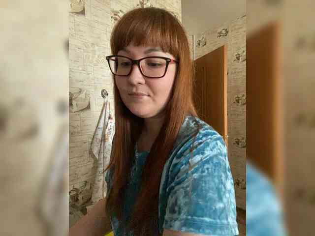 QueenFoxyLisa webcam