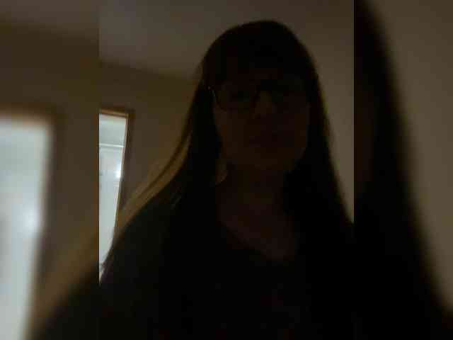 QueenFoxyLiza webcam