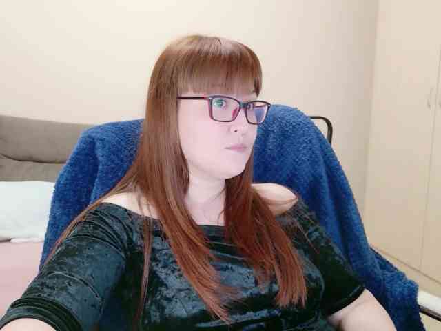 QueenFoxyLiza webcam