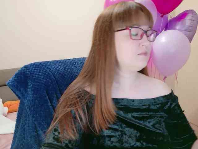 QueenFoxyLiza webcam