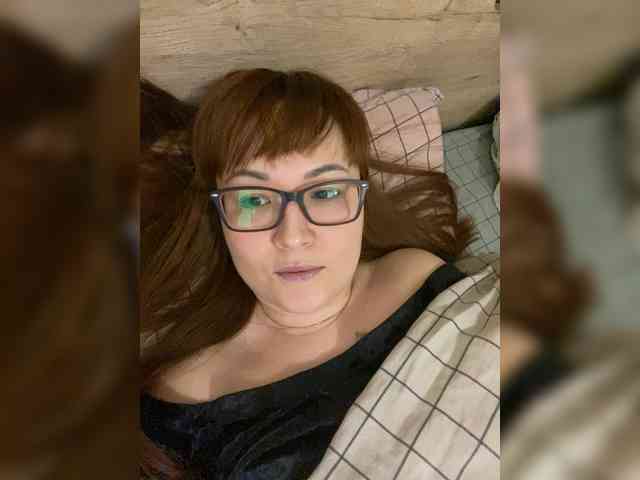 QueenFoxyLiza webcam