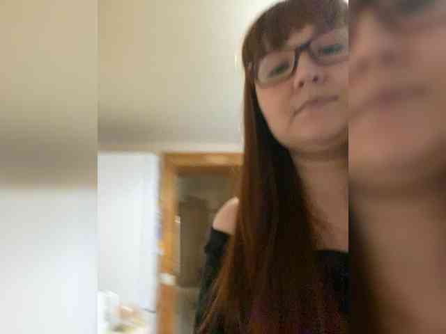 QueenFoxyLiza webcam