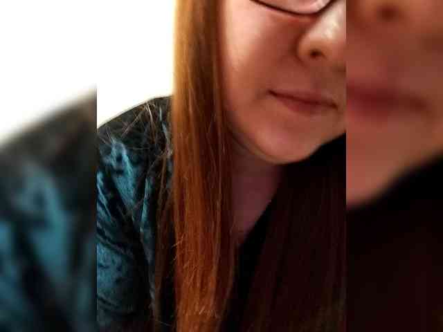 QueenFoxyLiza webcam