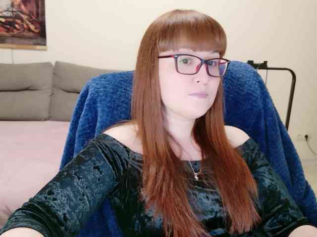 QueenFoxyLiza webcam