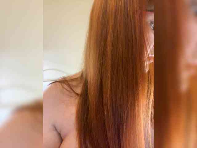 QueenFoxyLisa webcam
