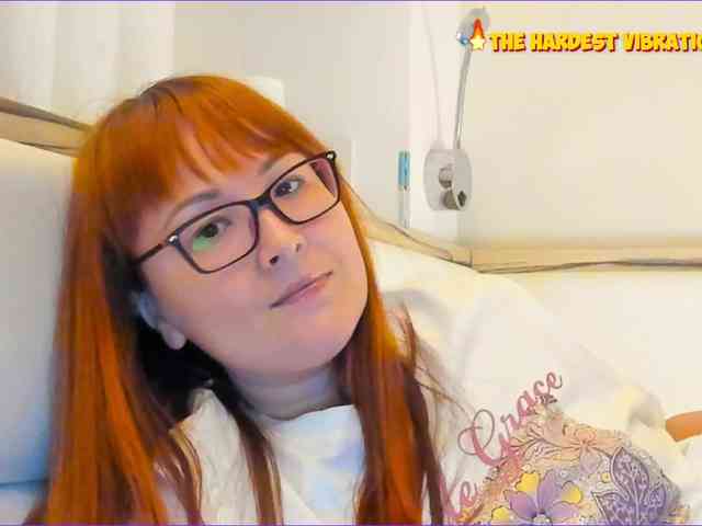 QueenFoxyLisa webcam