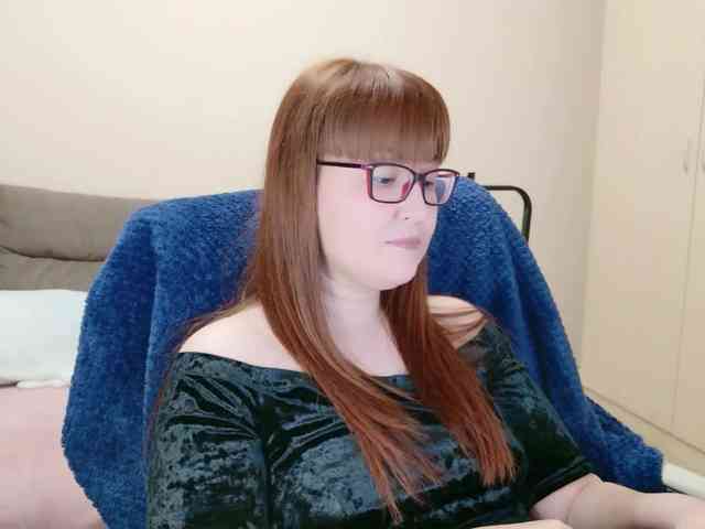 QueenFoxyLiza webcam