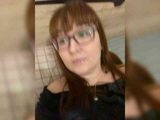 QueenFoxyLiza webcam