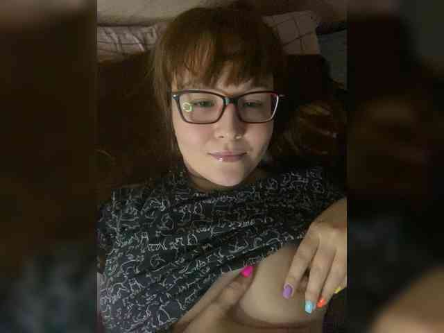 QueenFoxyLiza webcam