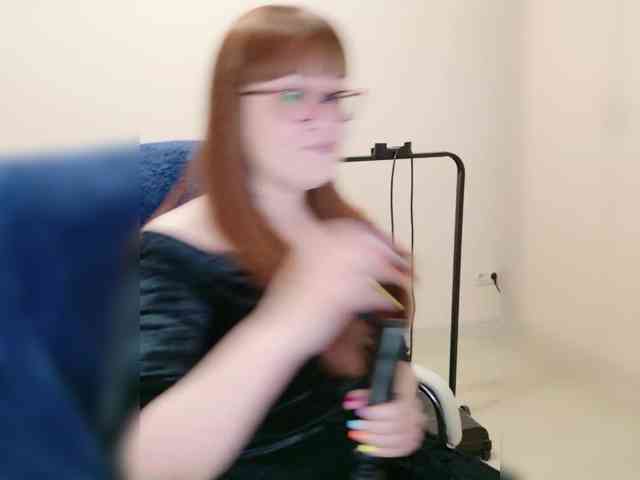 QueenFoxyLiza webcam